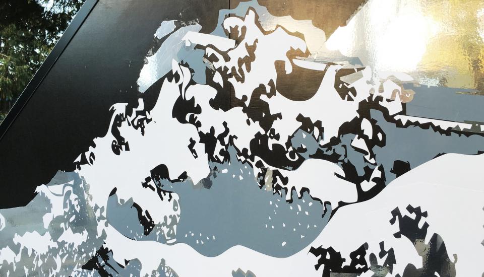 Grafisk detalje - spejling og bølger - inspiration Odense Fjord